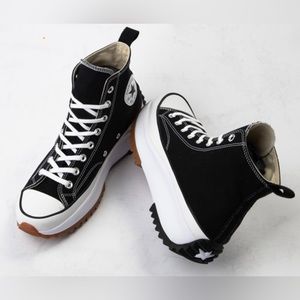 Converse Run Star Hike Platform Sneaker | Black | Size Women 7.5 | Men 6